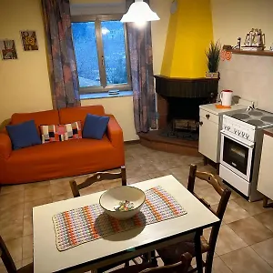Appartamento Little Flower, Corfino